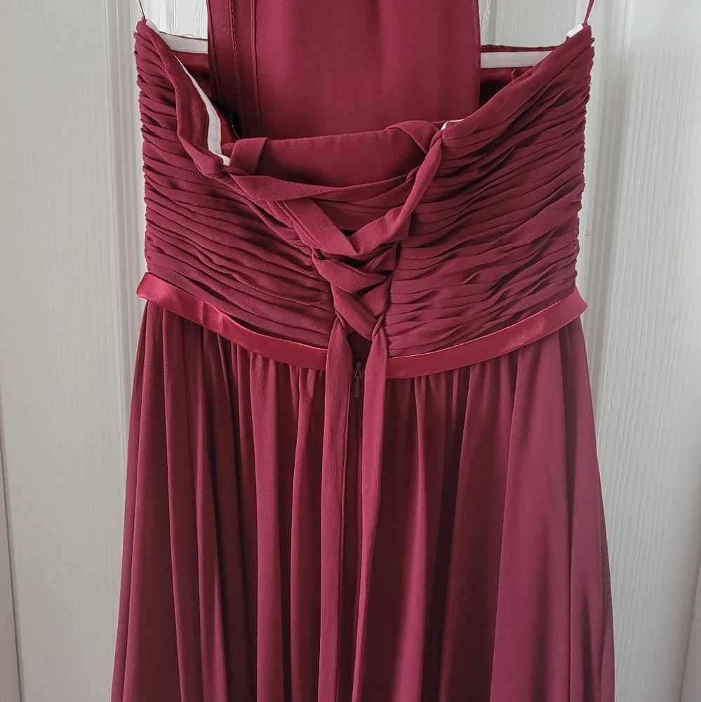 Formal dress - Picture 4 of 6